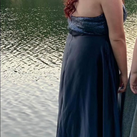 Prom Dress - Picture 3 of 4